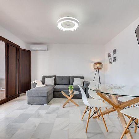 Apartamento Con Amplio Porche Y Bbq Benalmadena Bagian luar foto