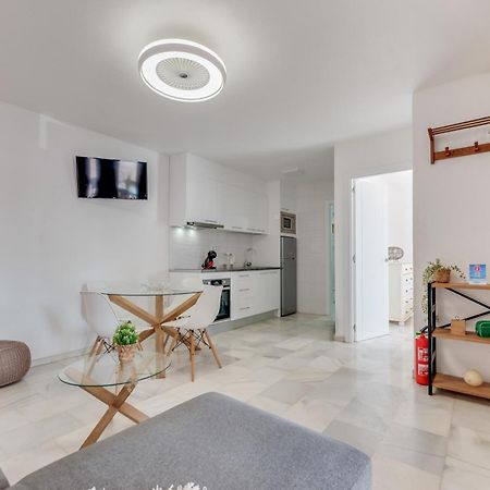 Apartamento Con Amplio Porche Y Bbq Benalmadena Bagian luar foto