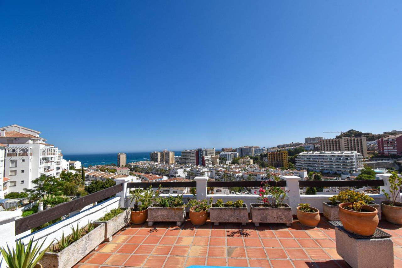 Apartamento Con Amplio Porche Y Bbq Benalmadena Bagian luar foto