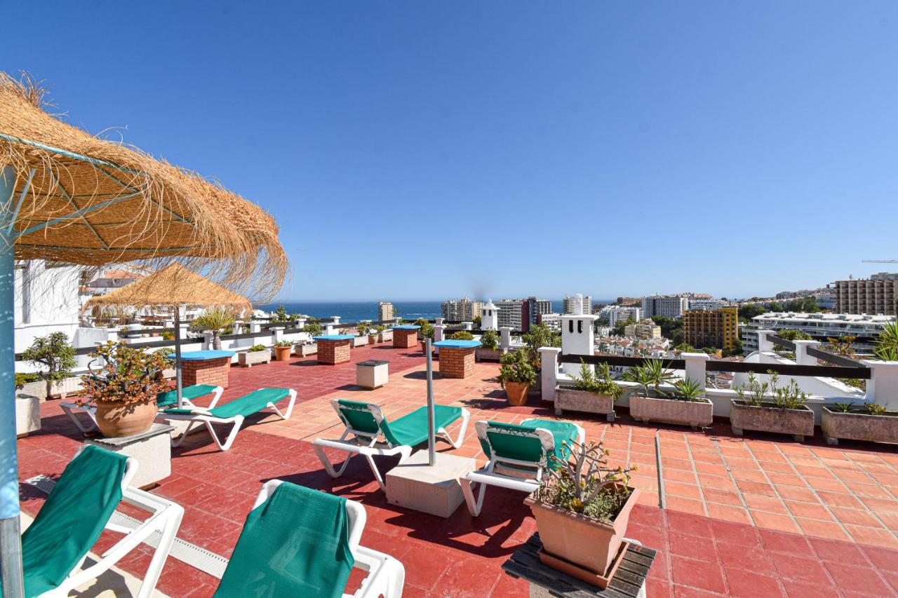 Apartamento Con Amplio Porche Y Bbq Benalmadena Bagian luar foto