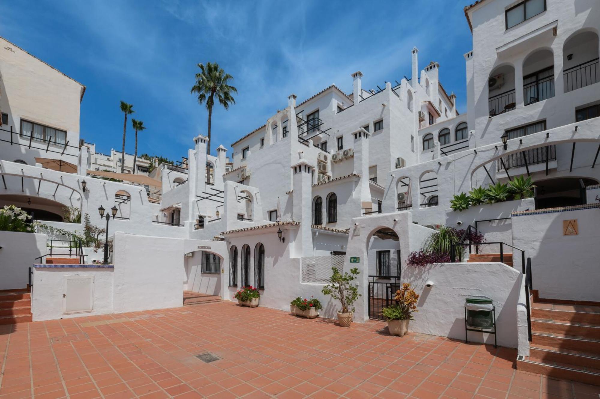 Apartamento Con Amplio Porche Y Bbq Benalmadena Bagian luar foto