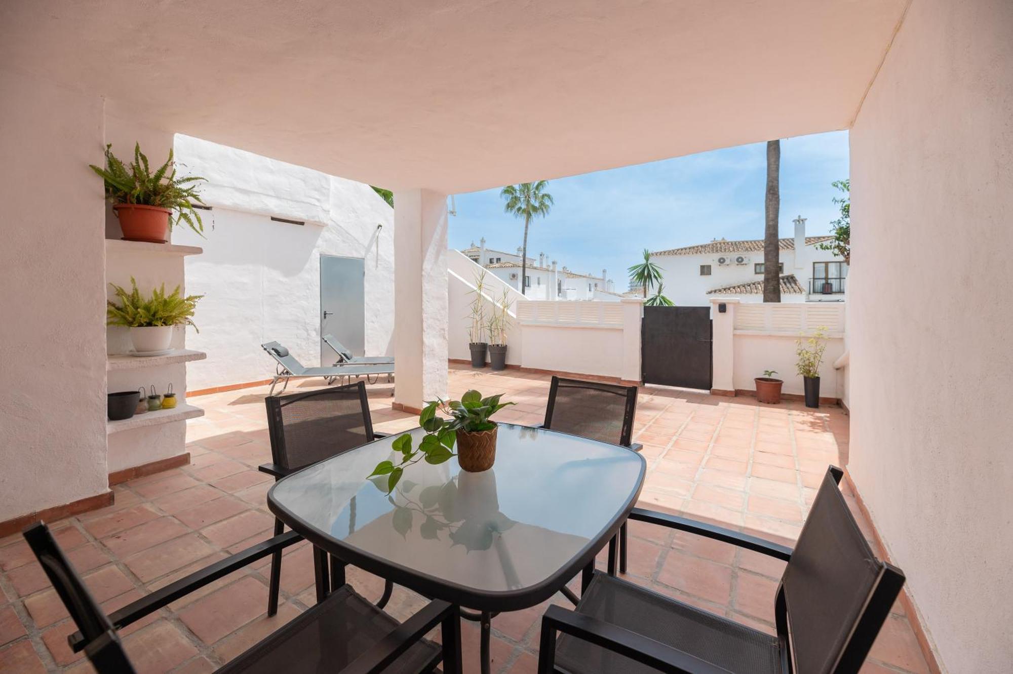 Apartamento Con Amplio Porche Y Bbq Benalmadena Bagian luar foto
