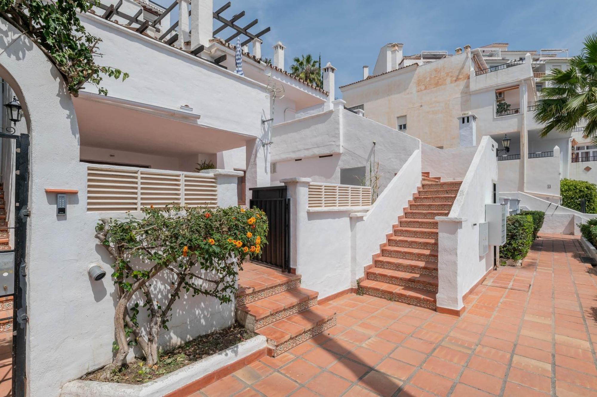 Apartamento Con Amplio Porche Y Bbq Benalmadena Bagian luar foto