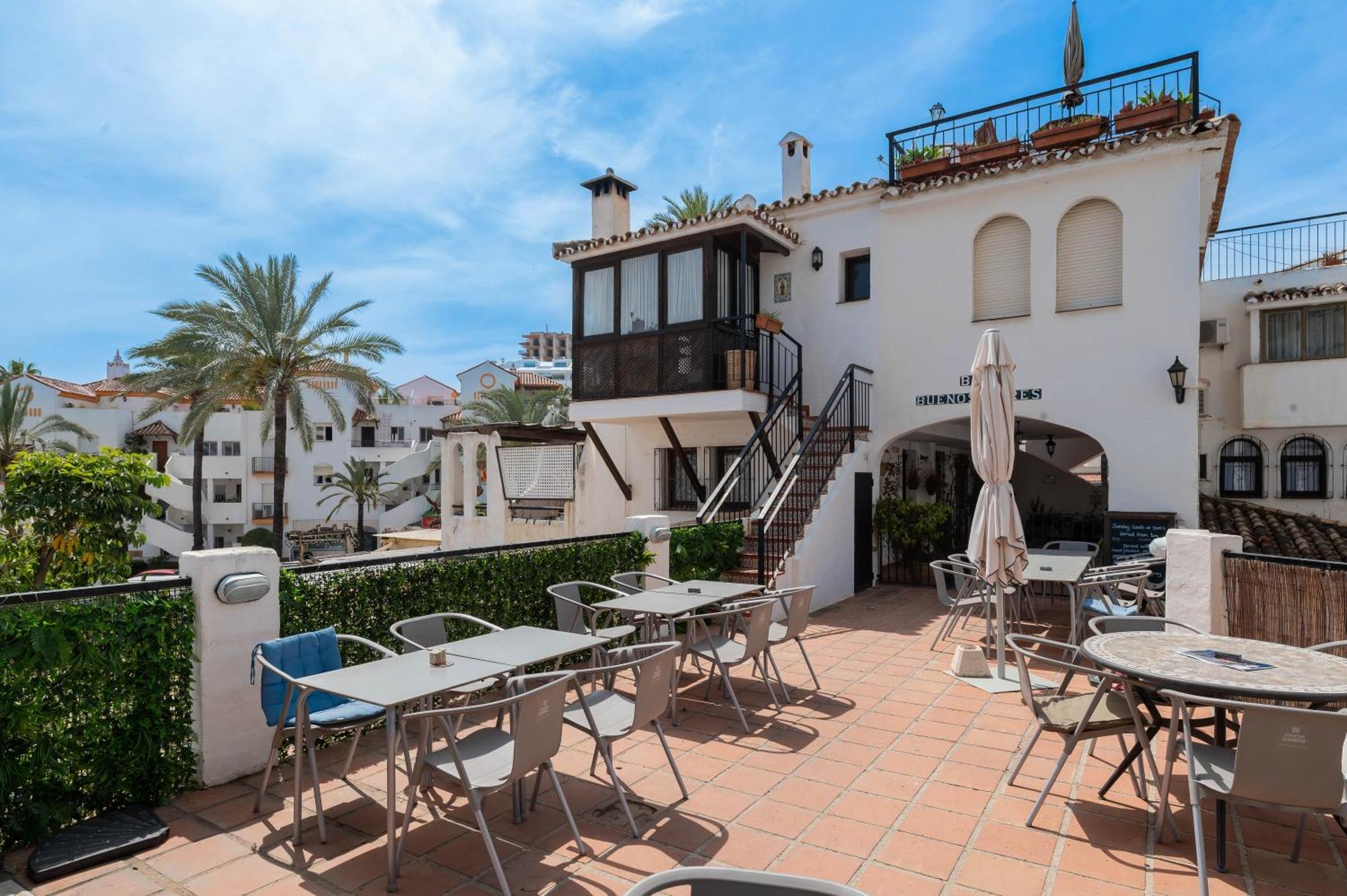 Apartamento Con Amplio Porche Y Bbq Benalmadena Bagian luar foto