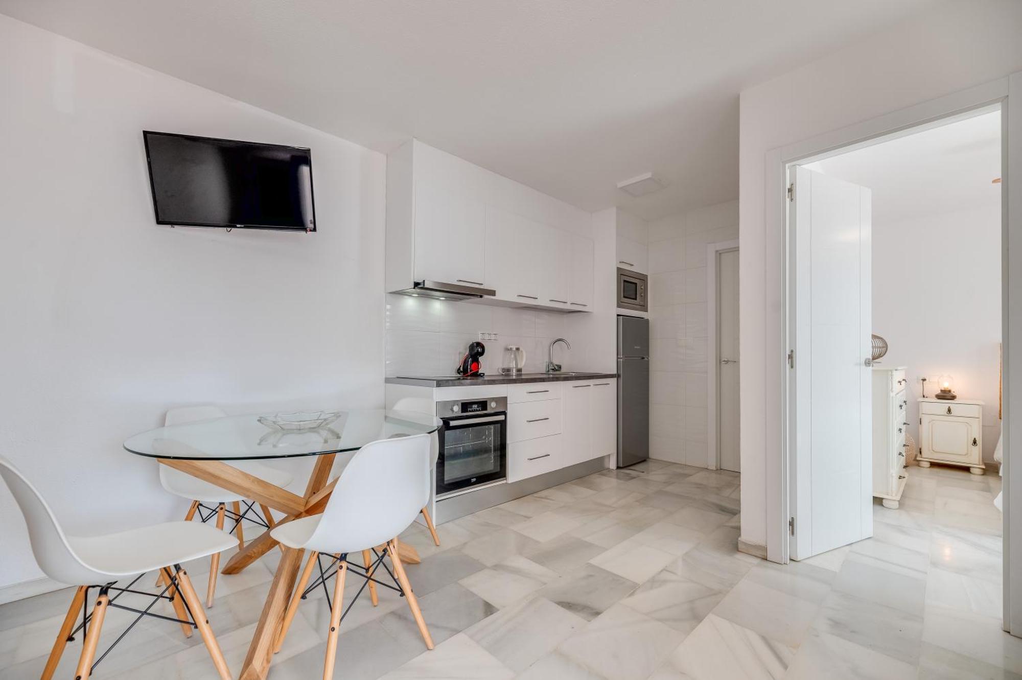 Apartamento Con Amplio Porche Y Bbq Benalmadena Bagian luar foto