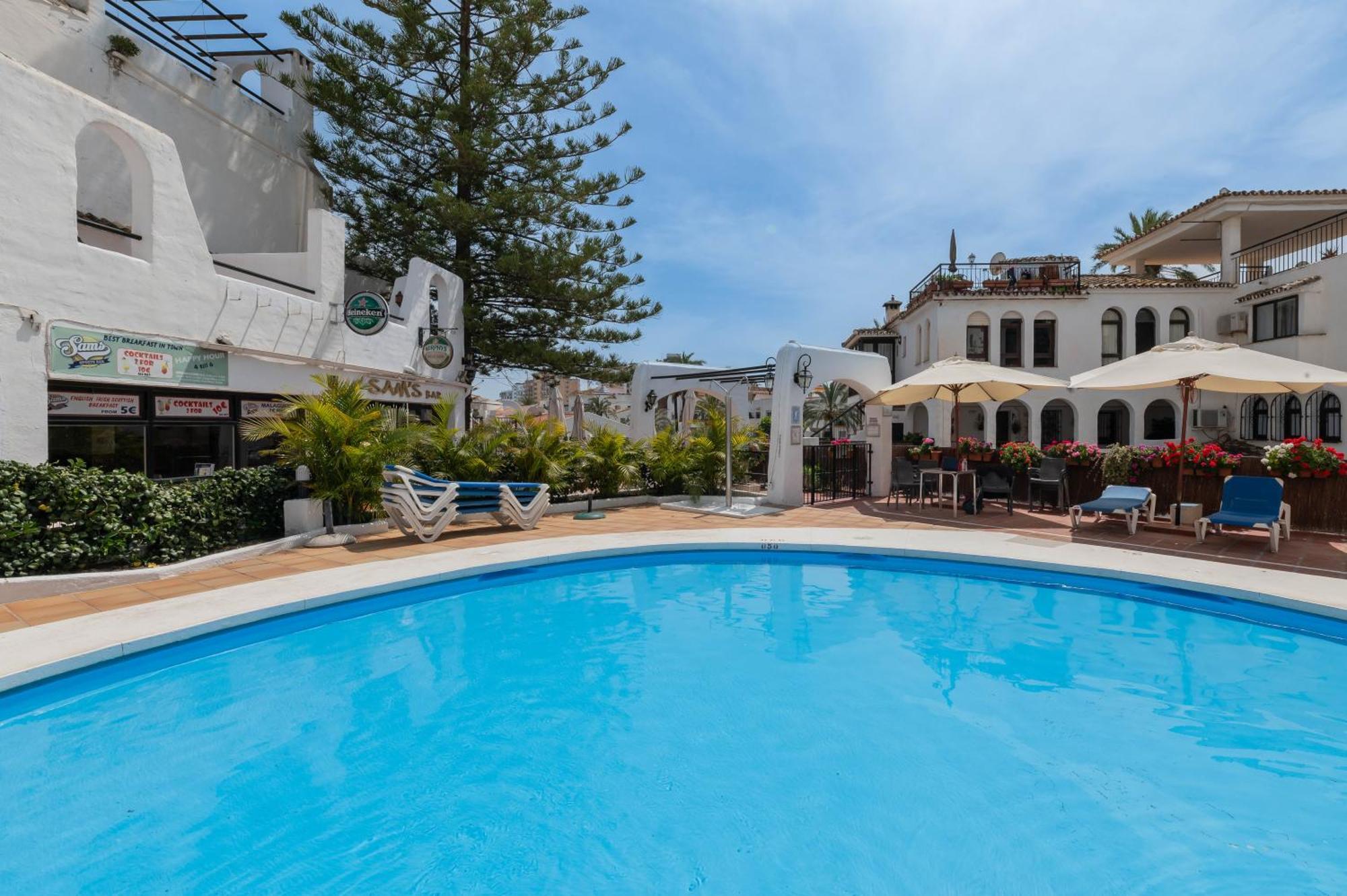 Apartamento Con Amplio Porche Y Bbq Benalmadena Bagian luar foto